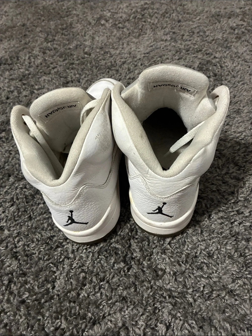 Jordan 5 metallic white